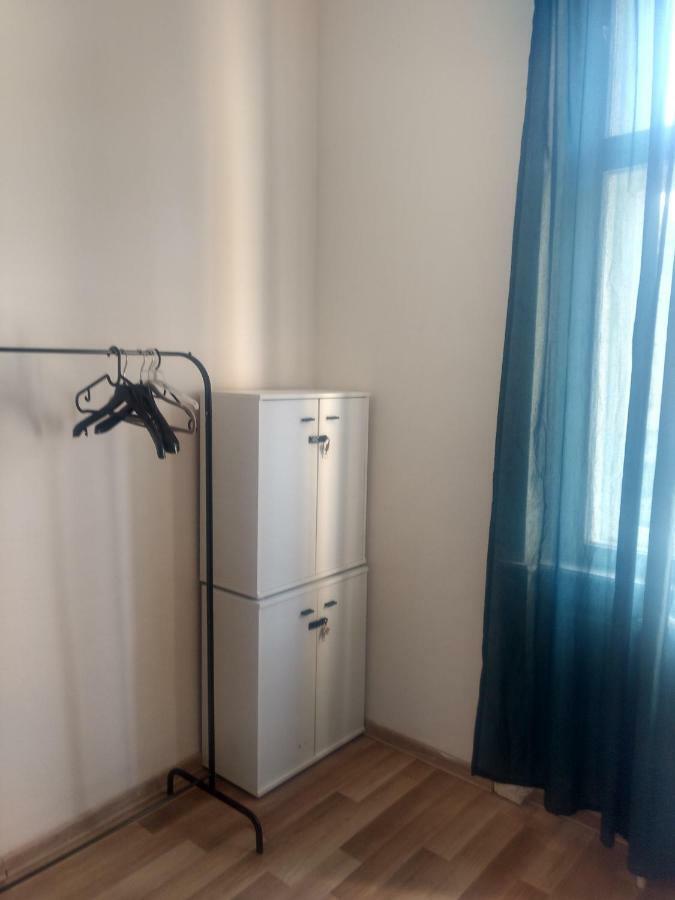 Hostal Irmas *